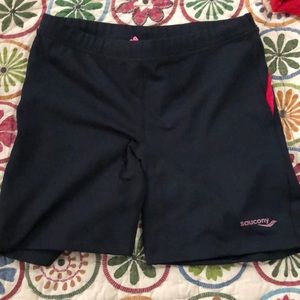 🩳 Saucony compression shorts